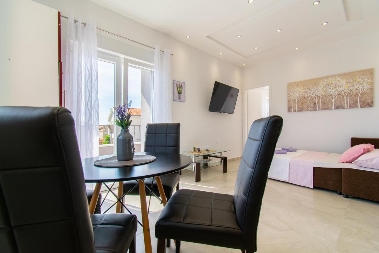 Apartmani Lavanda Centar Макарска Экстерьер фото