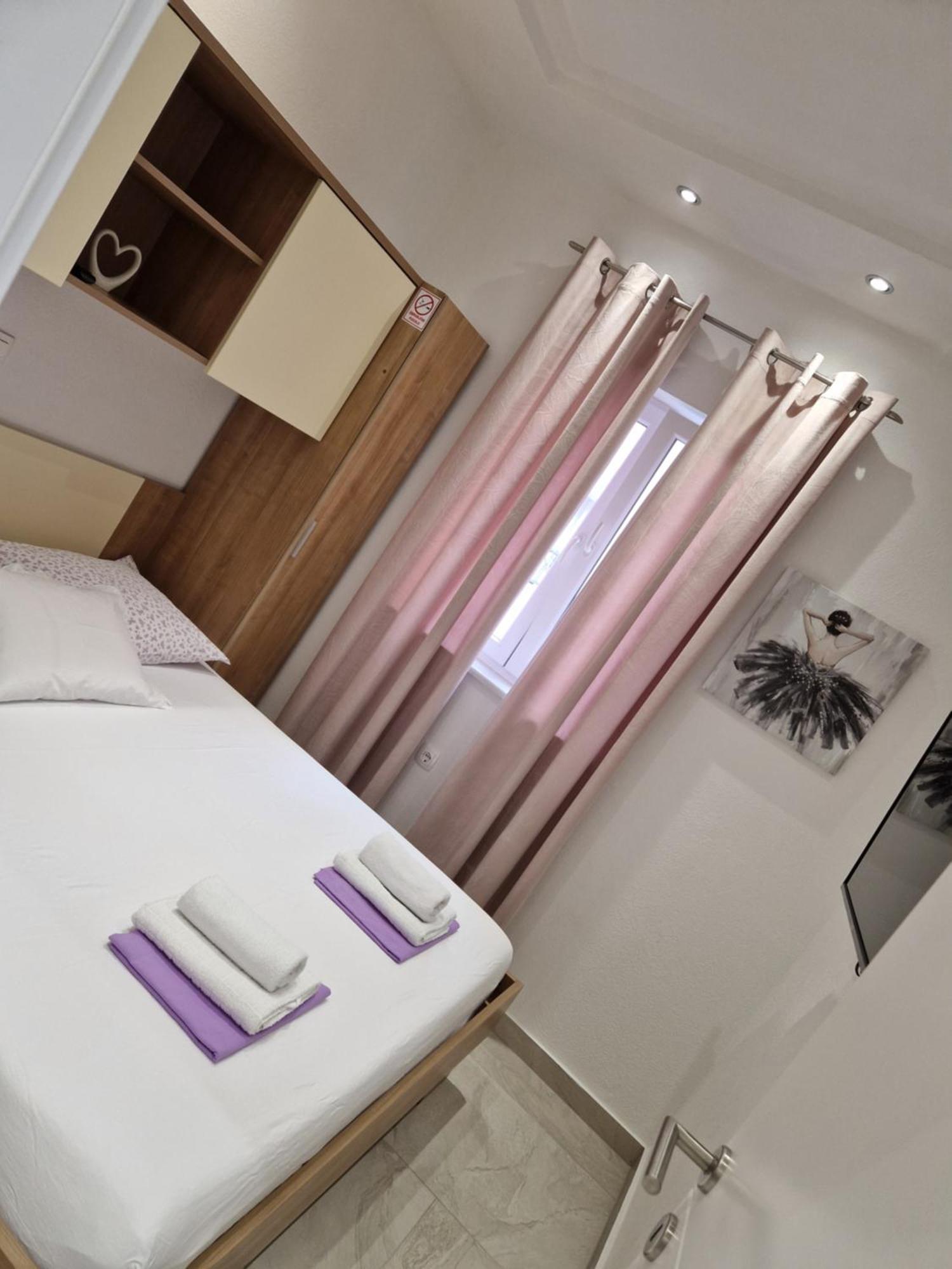 Apartmani Lavanda Centar Макарска Экстерьер фото